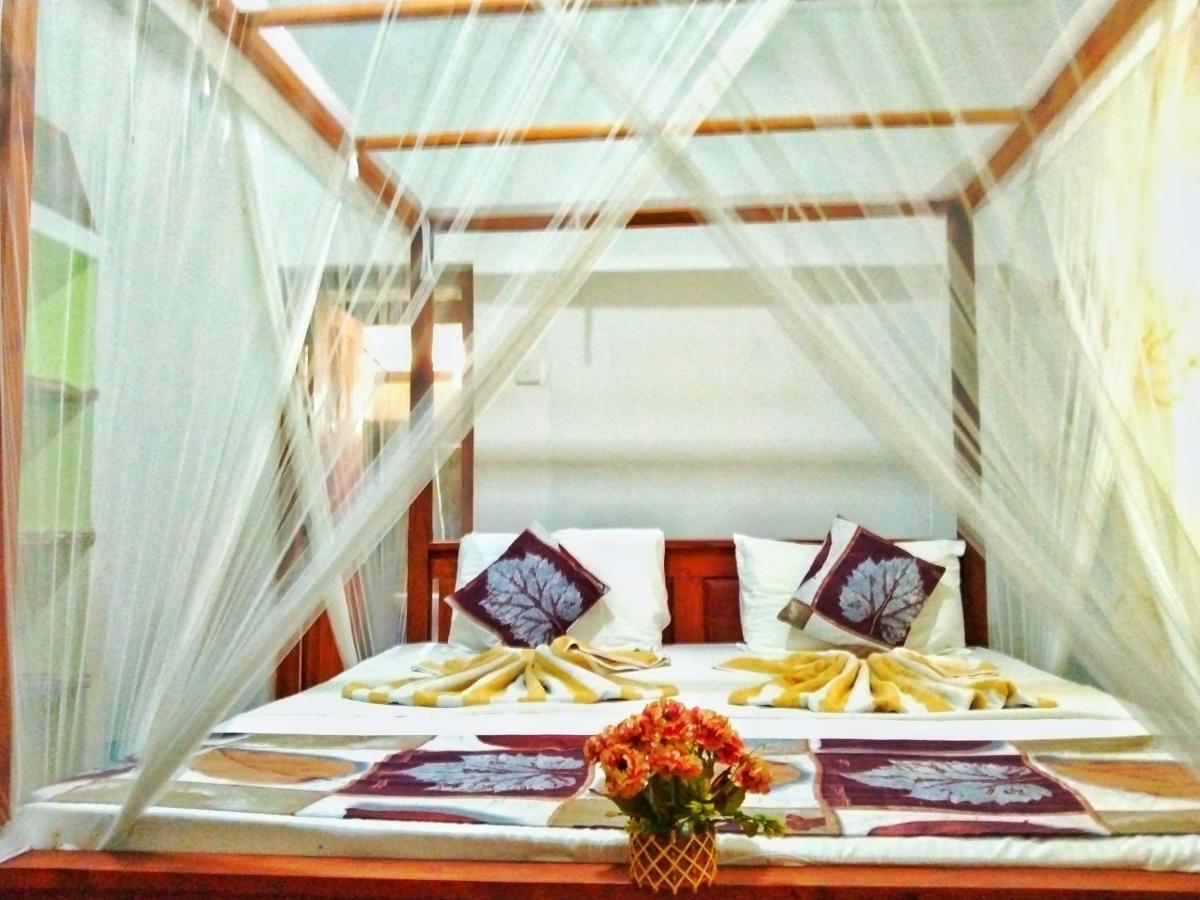 Hiriketiya Green Hill Home Диквела Екстериор снимка