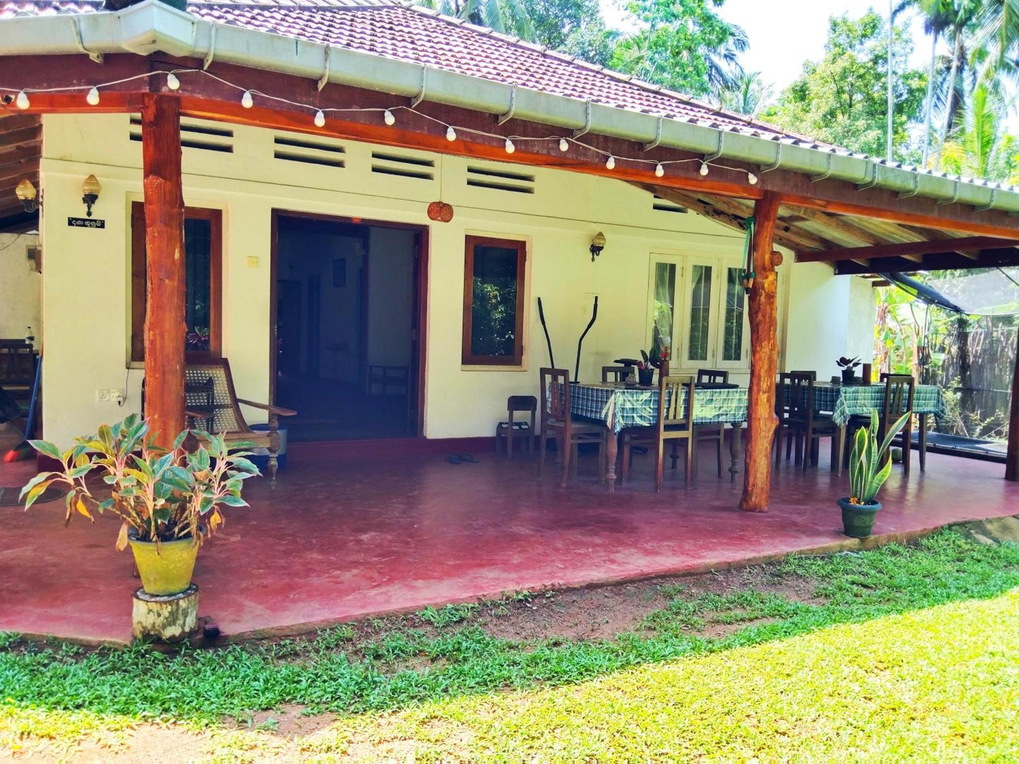 Hiriketiya Green Hill Home Диквела Екстериор снимка